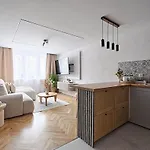 Prime Prive 65tv Ac Standing Desk King Bed Apartament Warszawa