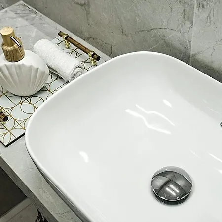 Prime Prive 65tv Ac Standing Desk King Bed Lägenhet Warszawa