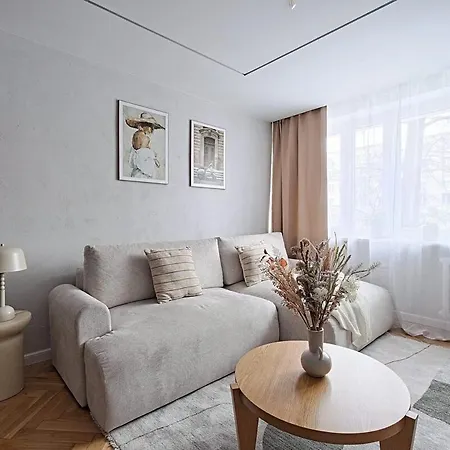 Prime Prive 65tv Ac Standing Desk King Bed