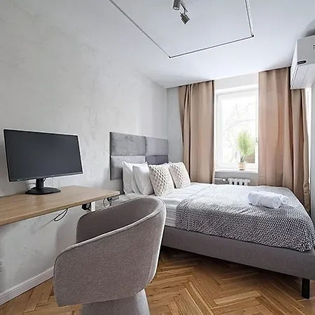 Prime Prive 65tv Ac Standing Desk King Bed Apartament Warszawa